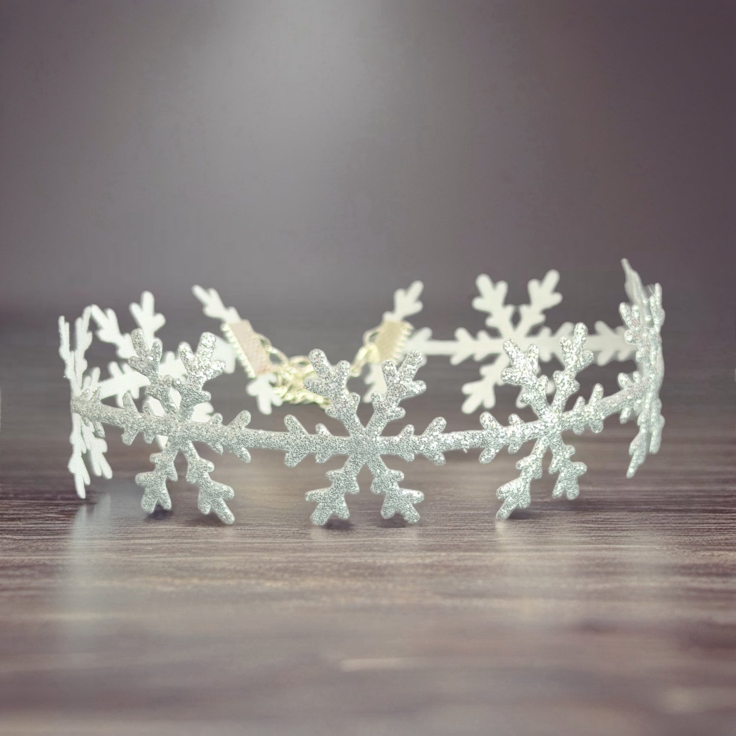 Silver Snowflakes Tumbler Bracelet