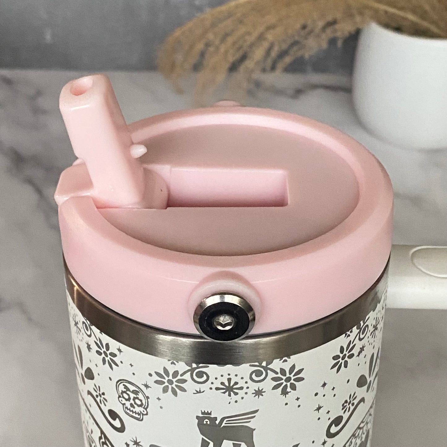 Flip Top Lid for 40oz Stanley Quenchers with removeable Handle, pink, cream, blue