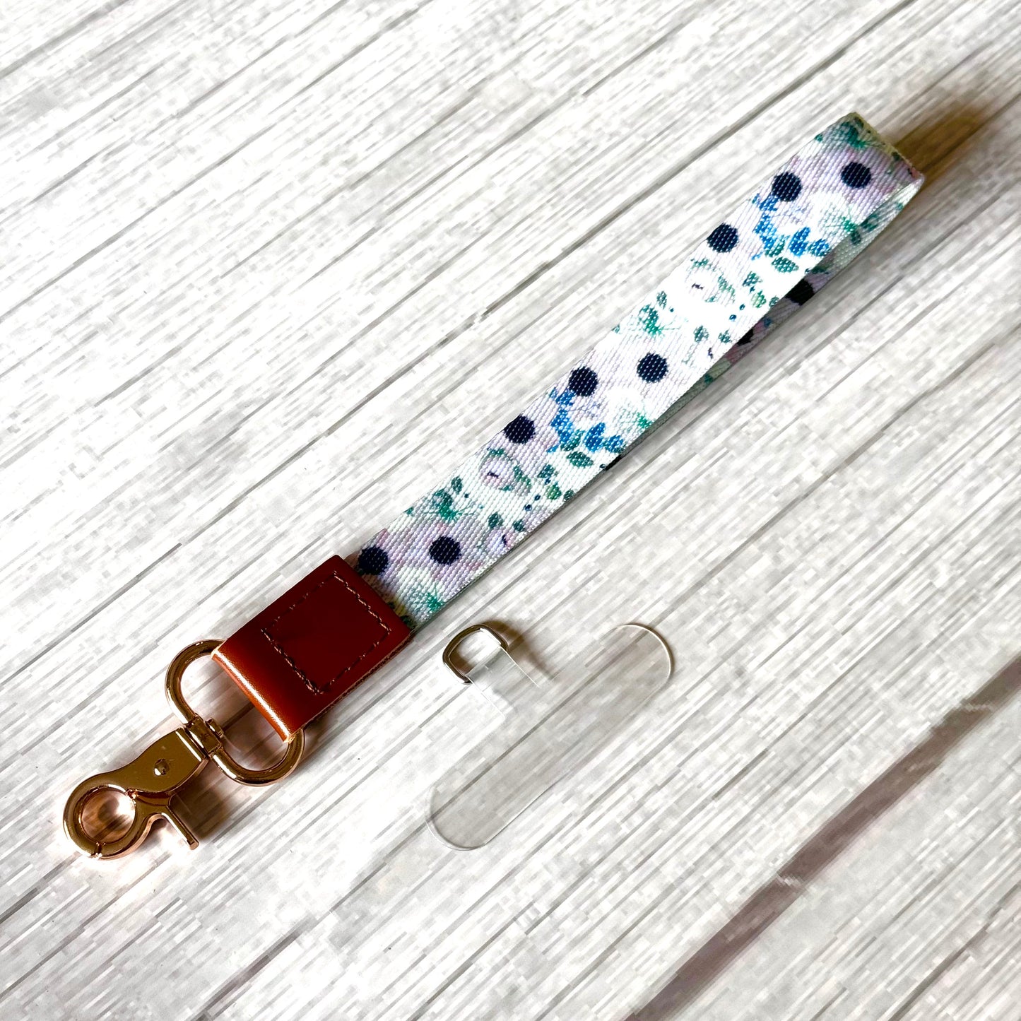 🎁 Phone Wrist Strap Keychain with Tether Tab - CREAM POPPIES (100% off)