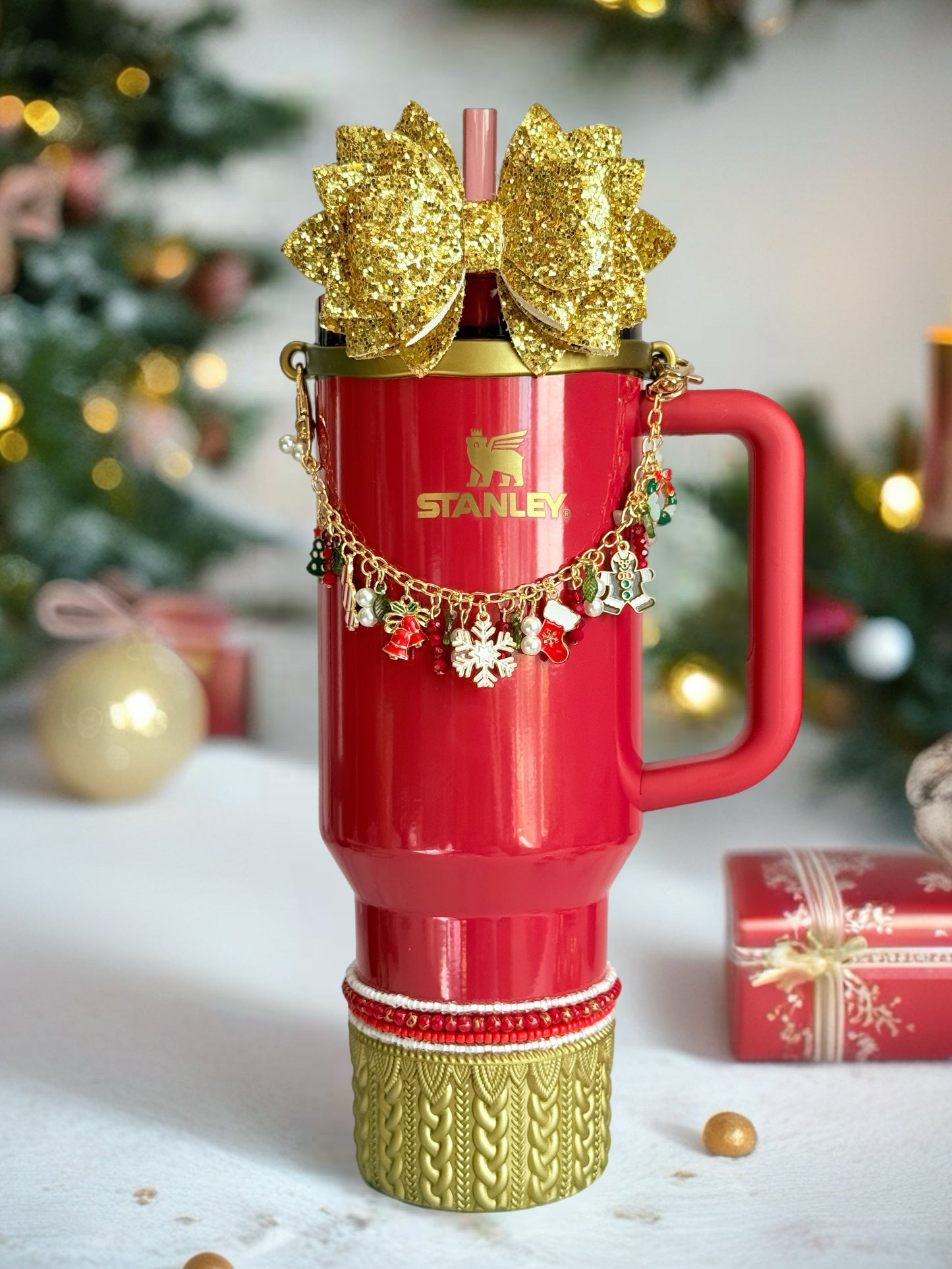 Holly Jolly Deluxe Tumbler Charm Necklace