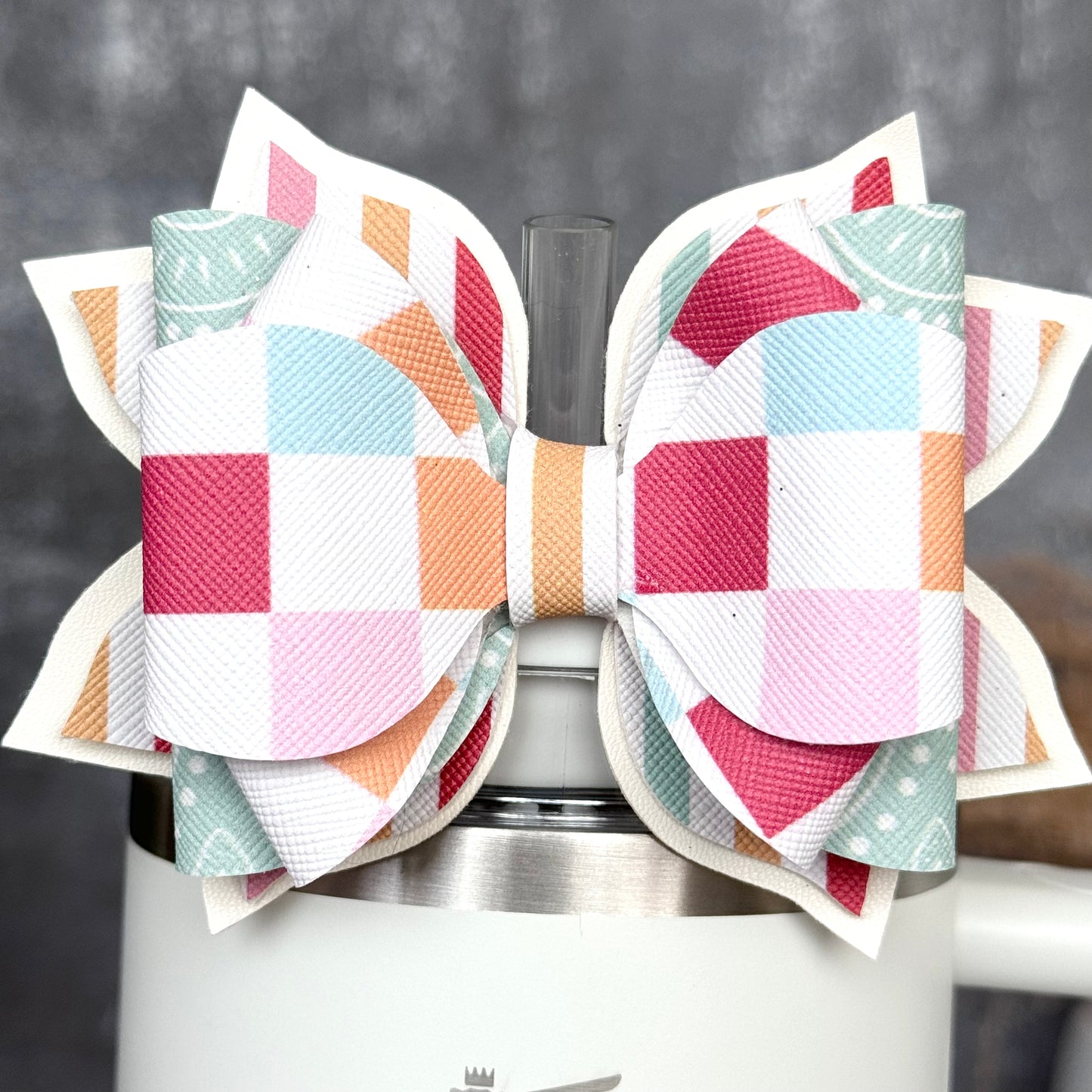 Colored Checkers Tumbler Bow