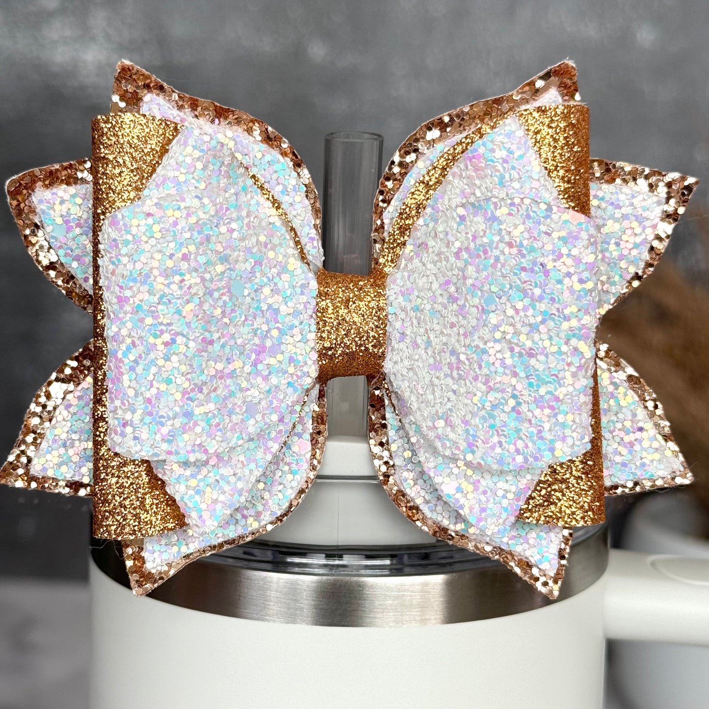 White & Gold Glitter Tumbler Bow
