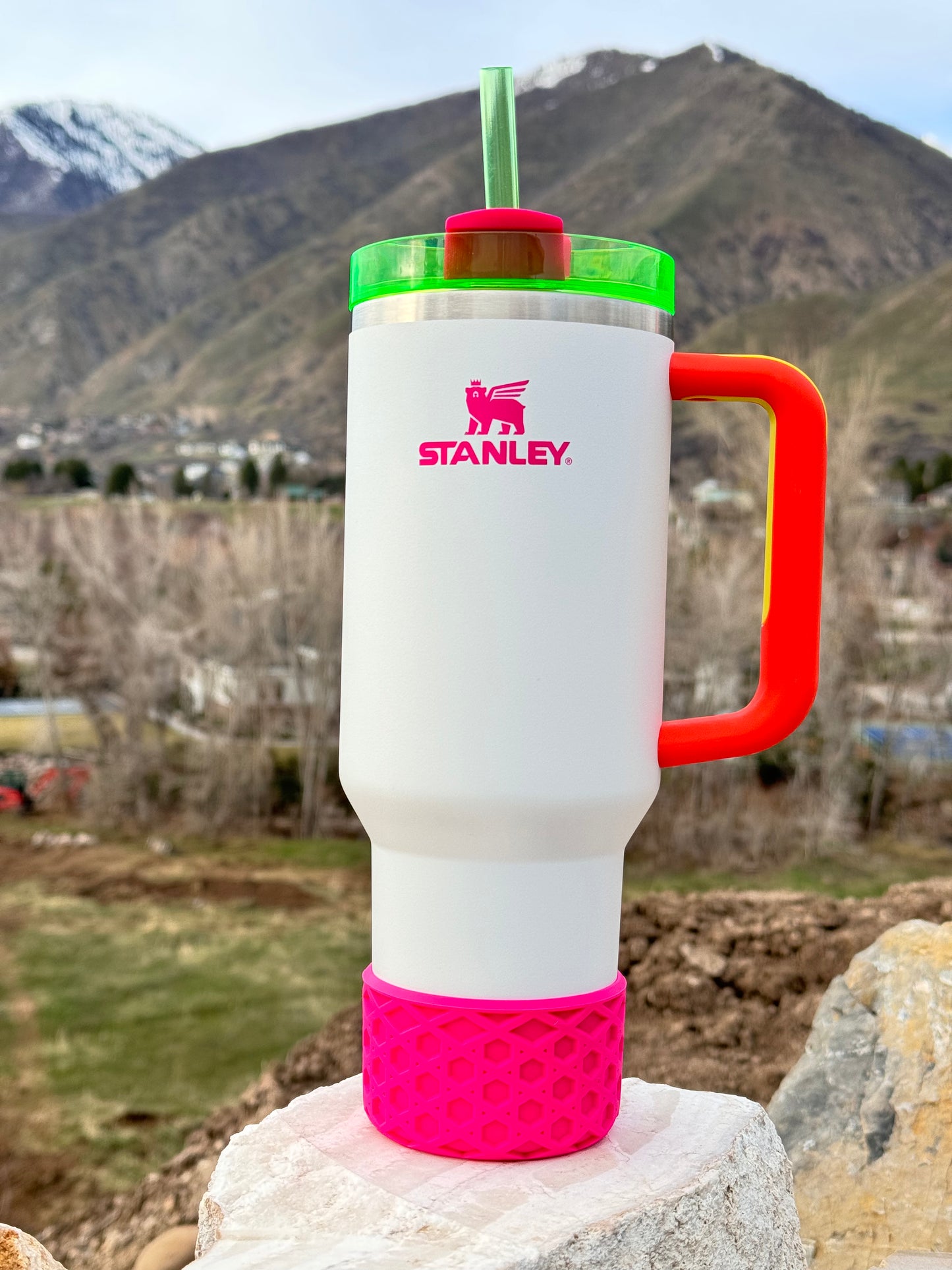 WAFFLE Electric Pink Tumbler Boot -fits 20-40oz NEW!