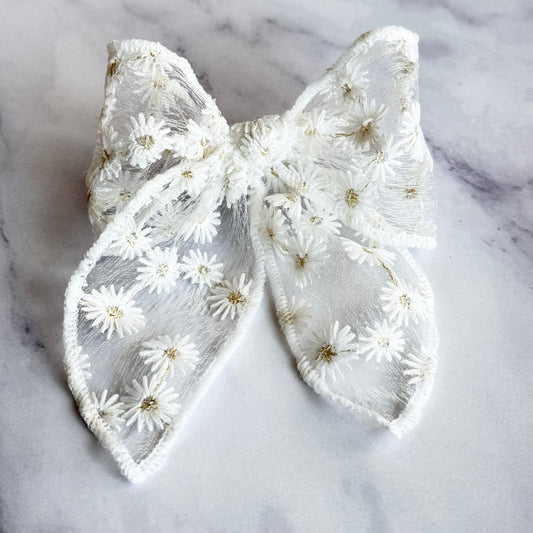 Dainty White Tumbler Bow