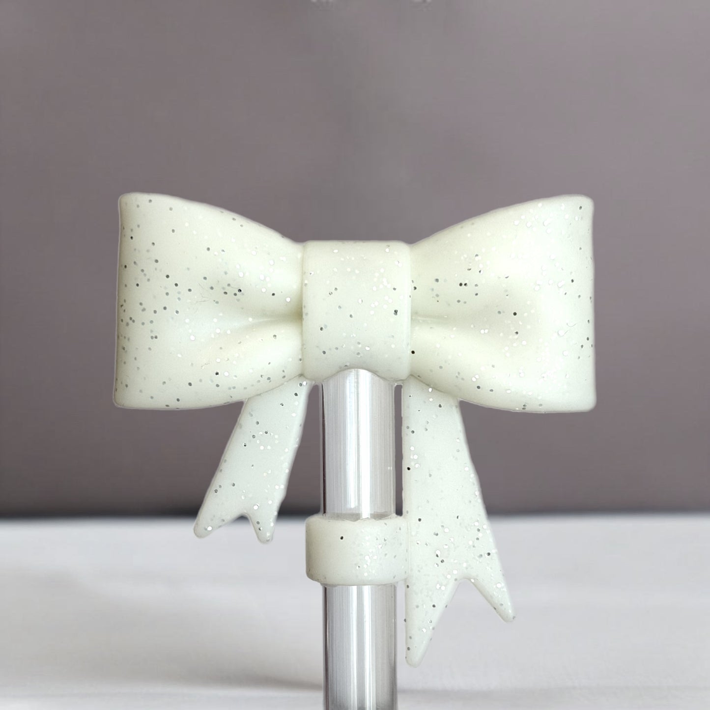 Off White Glitter 3D Bow Straw Topper