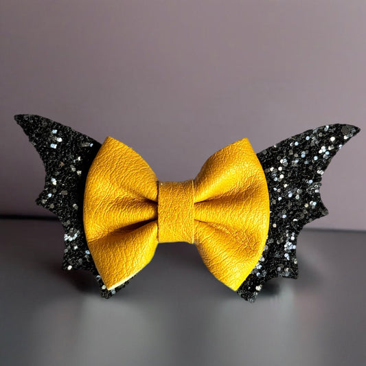 The Bat Tumbler Bow Yellow