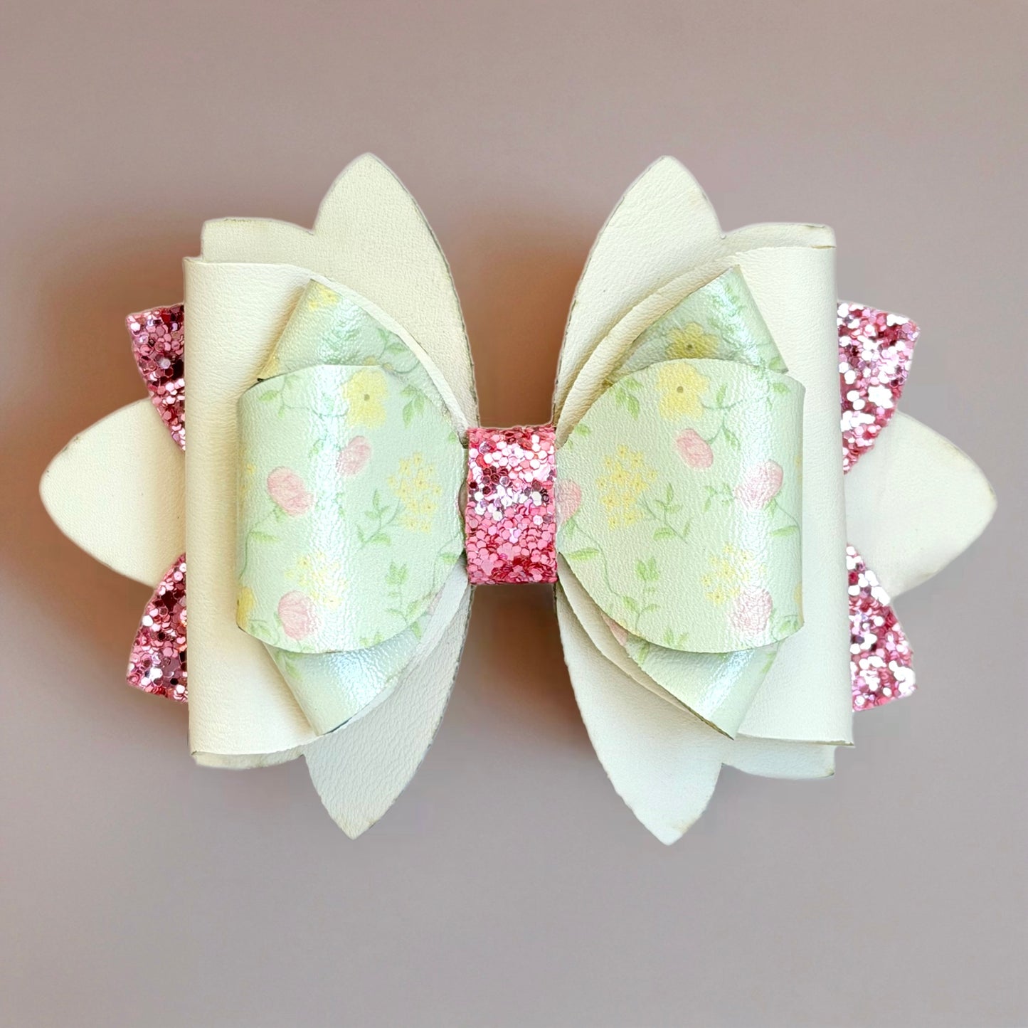 Spring Blossom VersaBow™ Universal Tumbler Bow