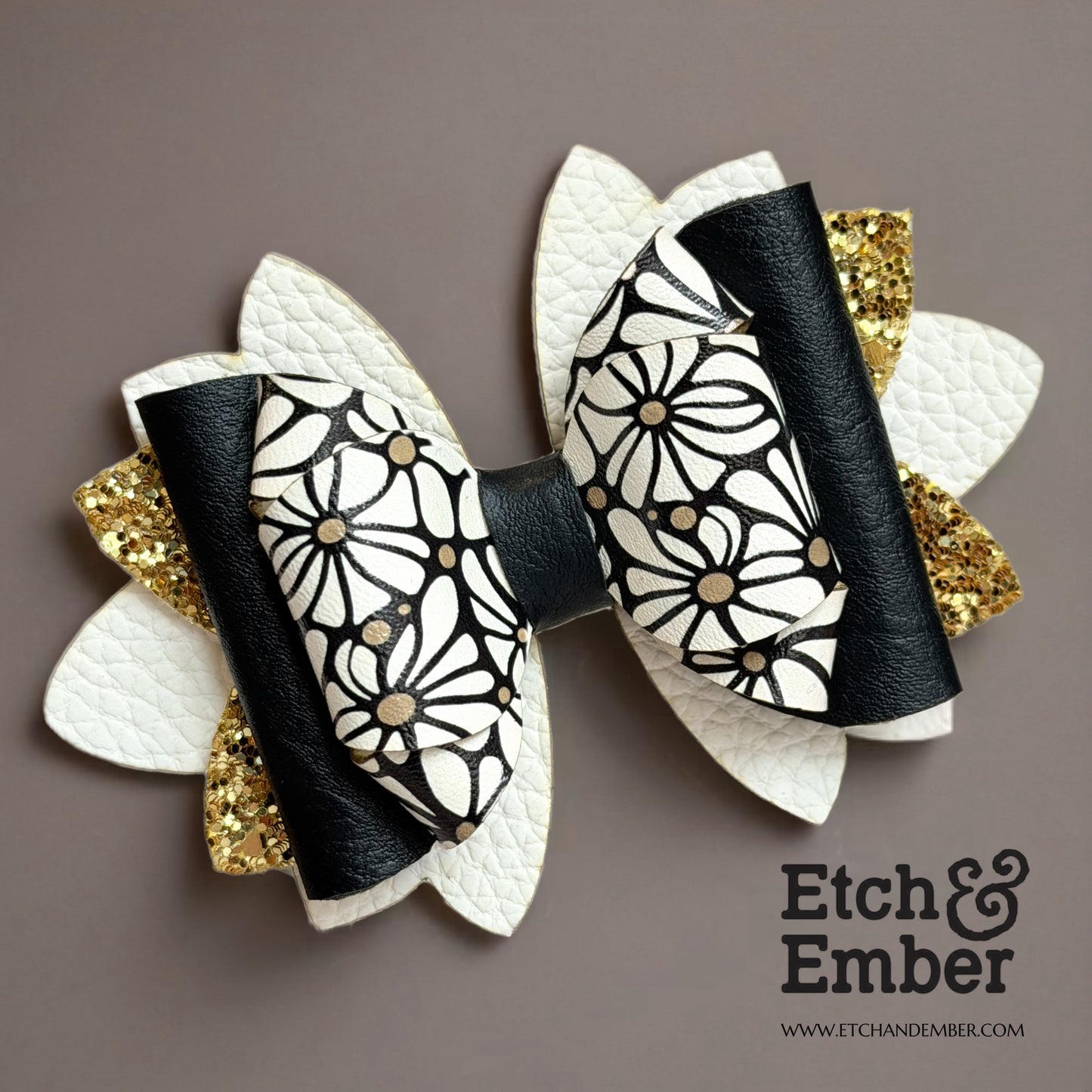 Wild Blooms Tumbler Bow
