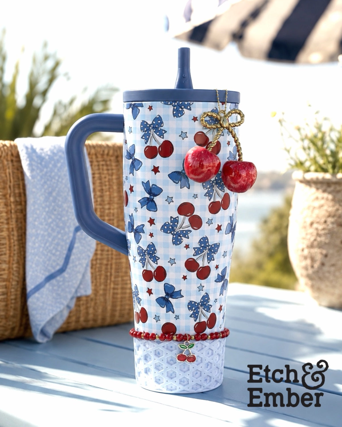 Ice Shaker USA Cherries tumbler with accessories Etch & Ember