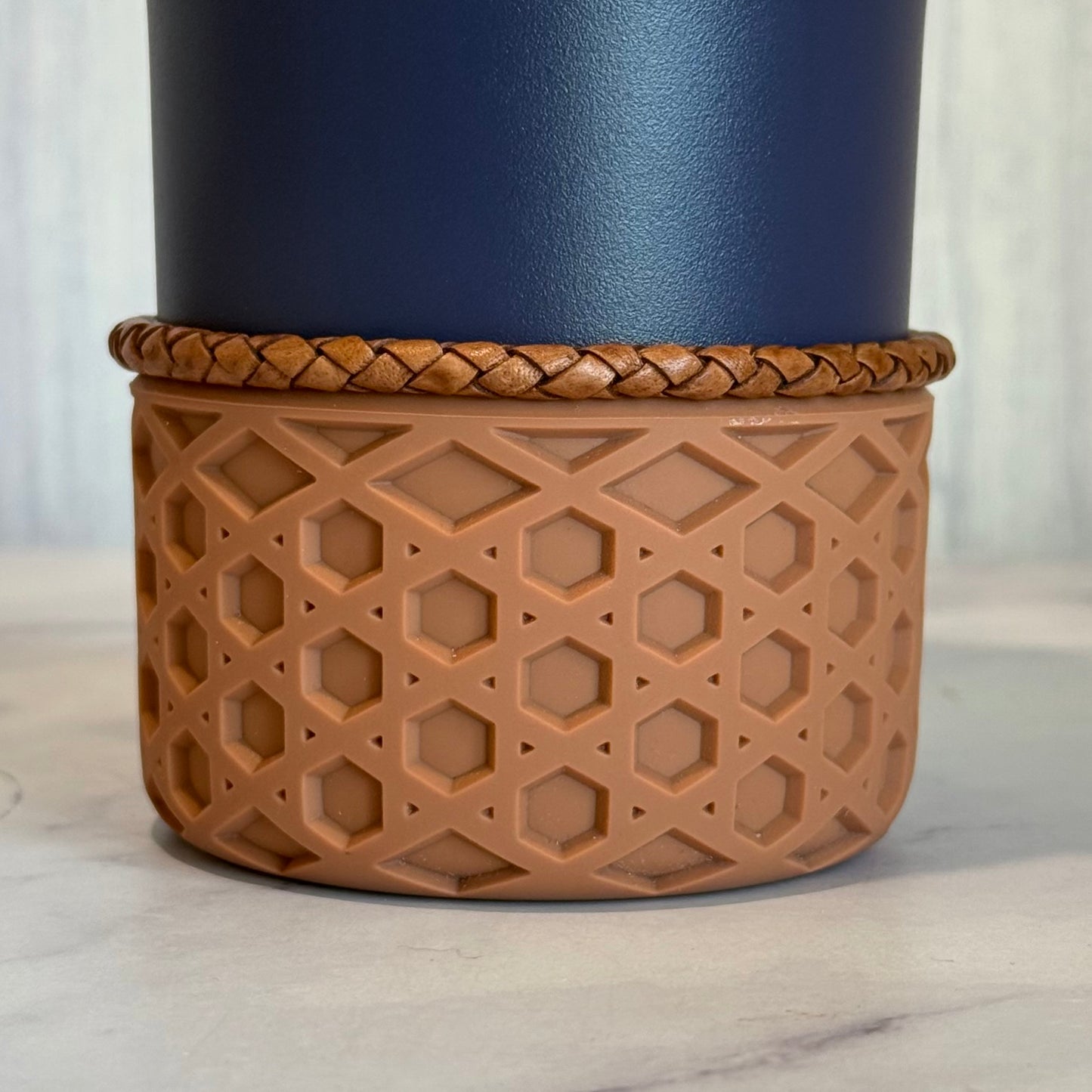 {{ Product Title }} matching HydroJug Frontier tumbler