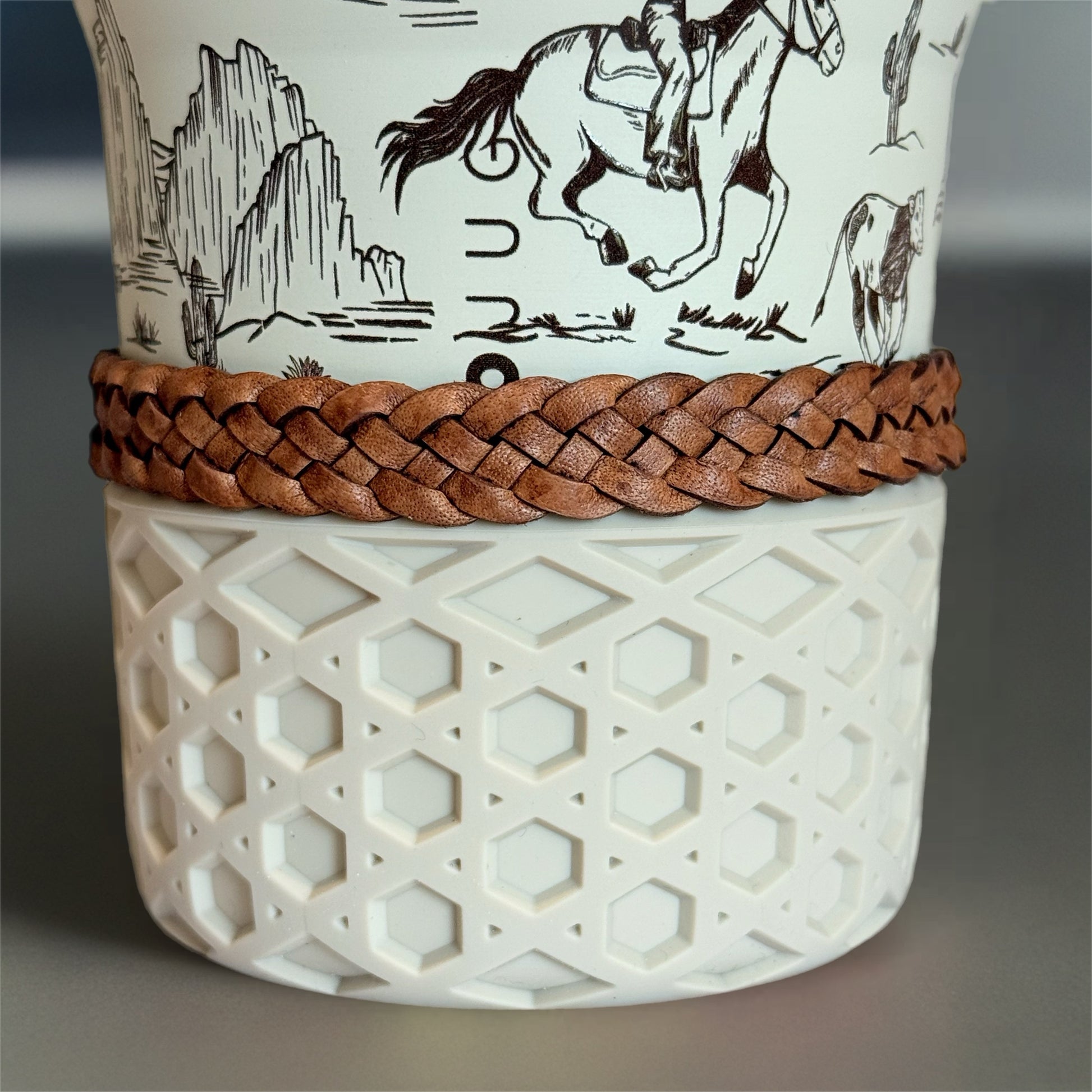 {{ Product Title }} matching HydroJug Frontier tumbler