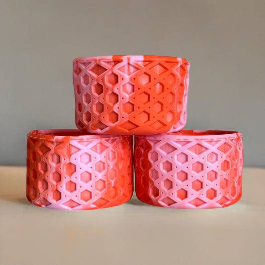 Poppy Remix matte waffle silicone tumbler boot – front view