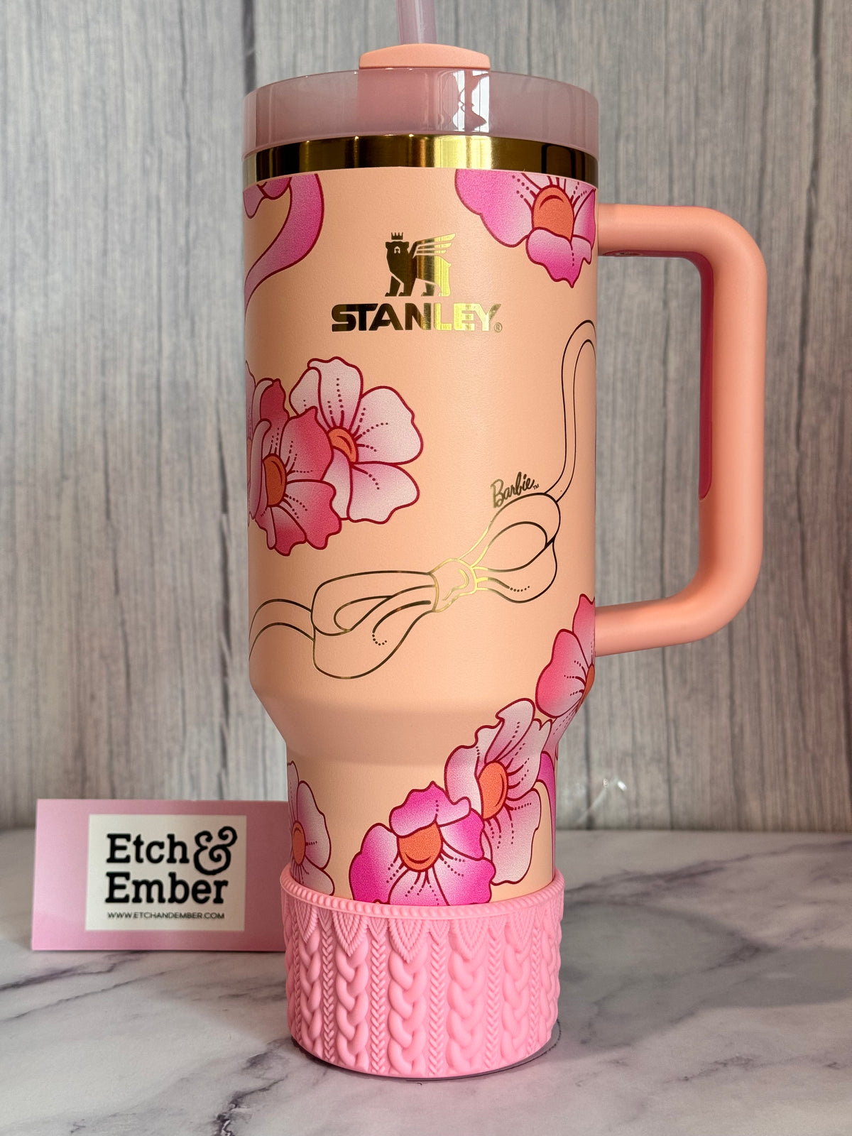 Twist N Turn Pink macrame silicone tumbler boot – view 3